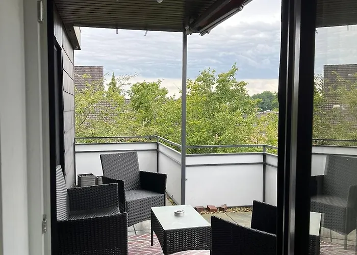 Stylish 2-room With Balcony & Great Location